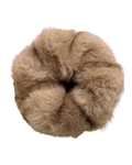 Kameel Krinkel Scrunchie van Imitatiebont