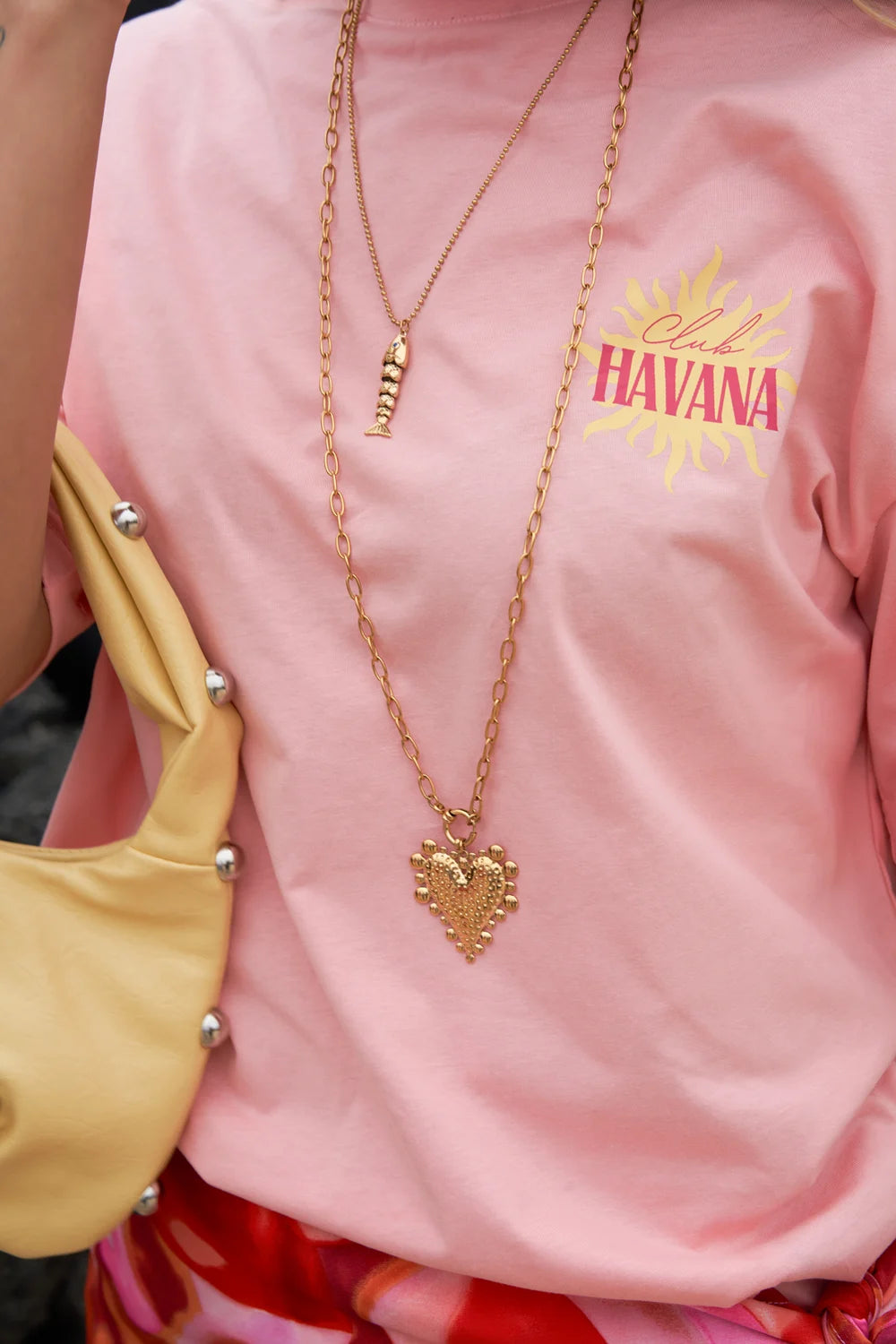 Lange ketting met chunky hart charm - Goud voorbeeld - Online kopen bij niniforyou
