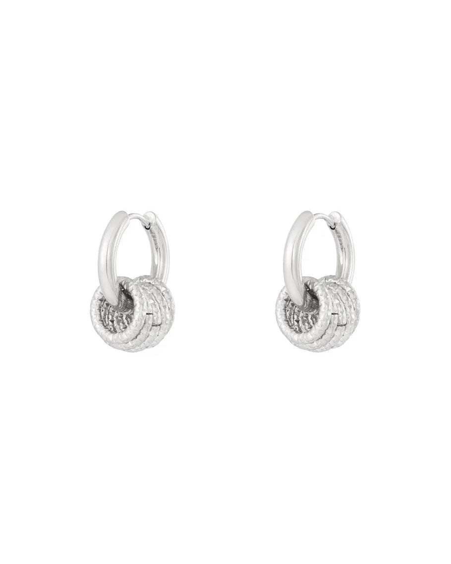 Put a Ring On It Oorbellen – Zilver
